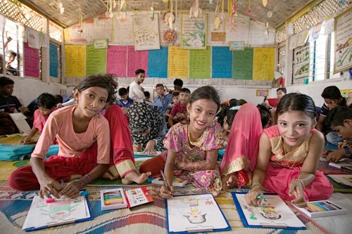 방글라데시, 로힝야 난민 어린이에게 교육 기회 제공