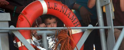 또다시 벌어진 지중해 난민 참사, 안전하고 합법적인 경로 마련 시급