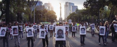 멕시코: 대학생 43명 실종 사건, 정부는 감추는데 급급