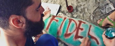 쿠바, 돼지 등에 ‘피델’ 이름 새긴 그래피티 아티스트 석방