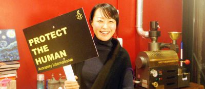 그녀가 나를 노래할 때, 나는 비로소 꽃망울을 틔웠다