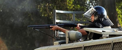 이집트: 경찰은 정치적 영역을 넘어 시위대 보호해야